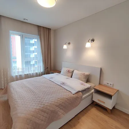 Orsos Vip Apartaments Vilna Exterior photo